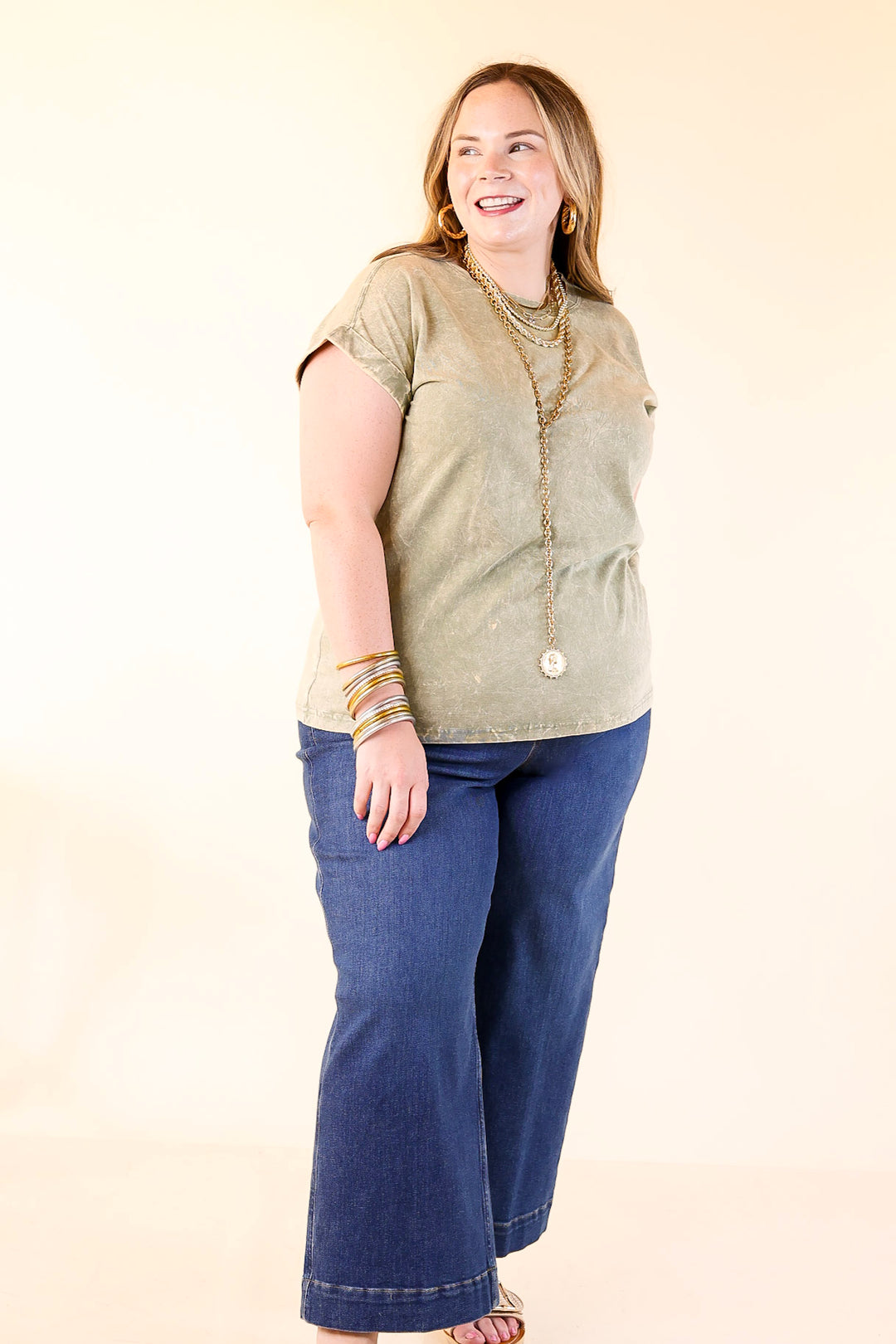 Chic Made Easy Short Sleeve Shirt in Olive Green