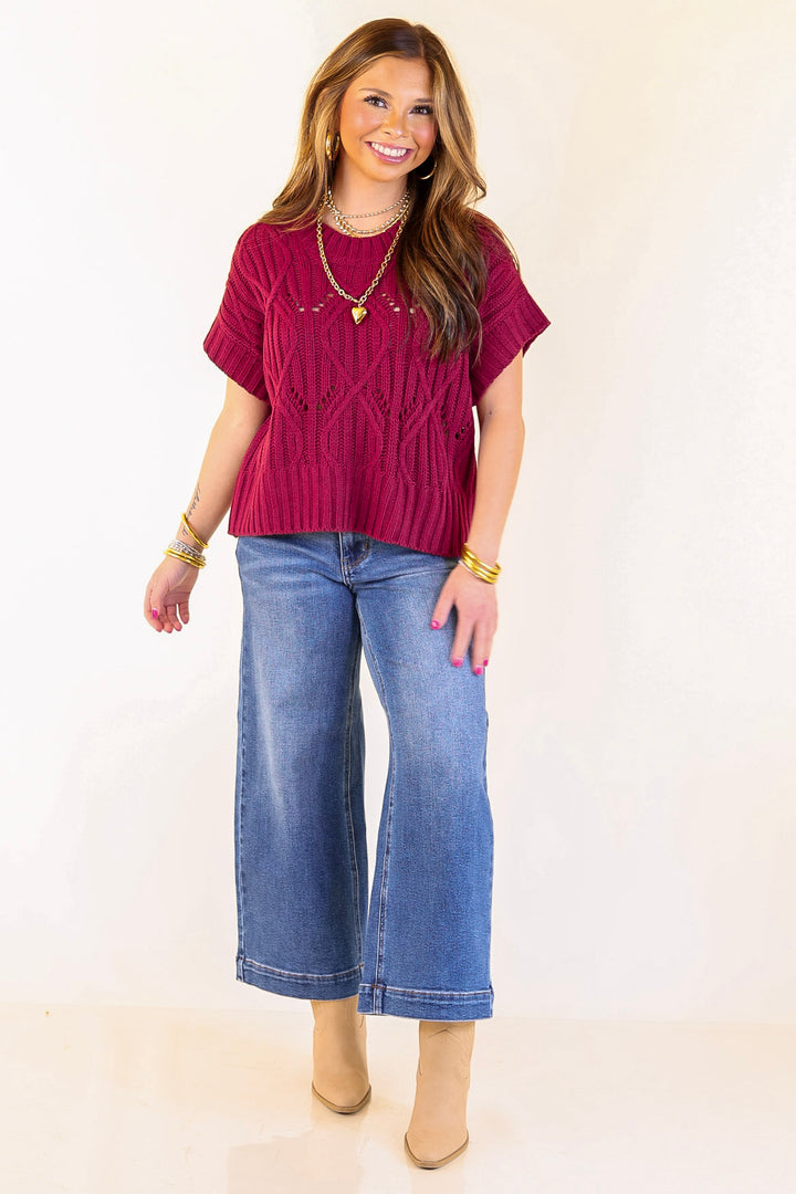 Knit to Last Cable Knit Short Sleeve Sweater Top in Maroon