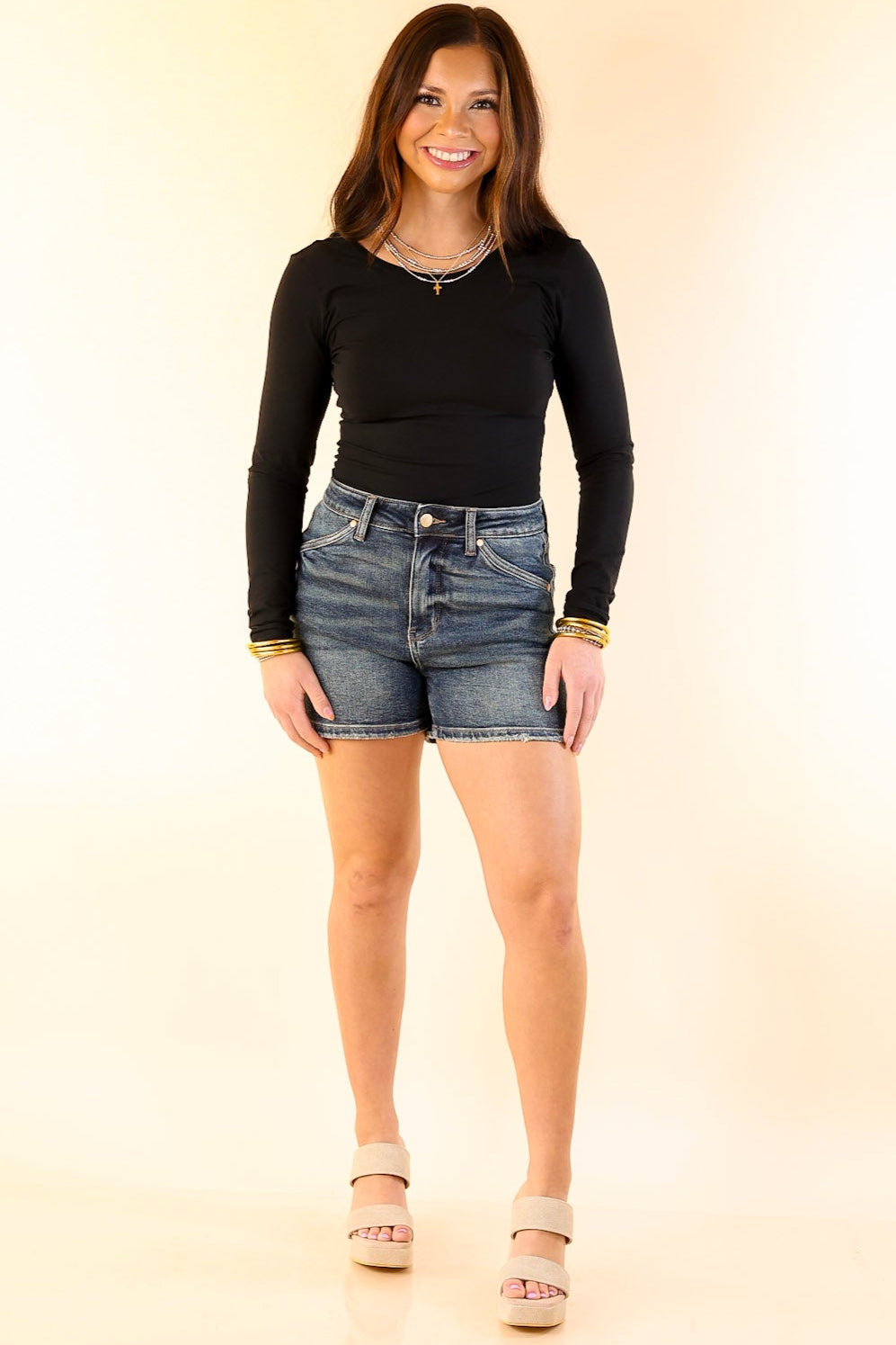 Judy Blue | Endless Summer Shorts with Shield Back Pockets in Medium Wash