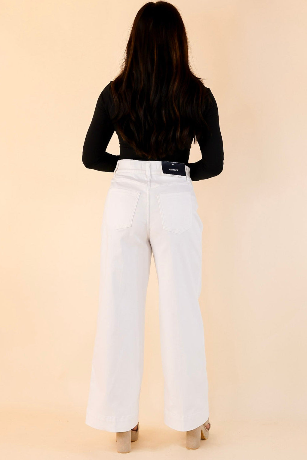 SPANX | EveryWear Cropped Wide Leg Jeans in White