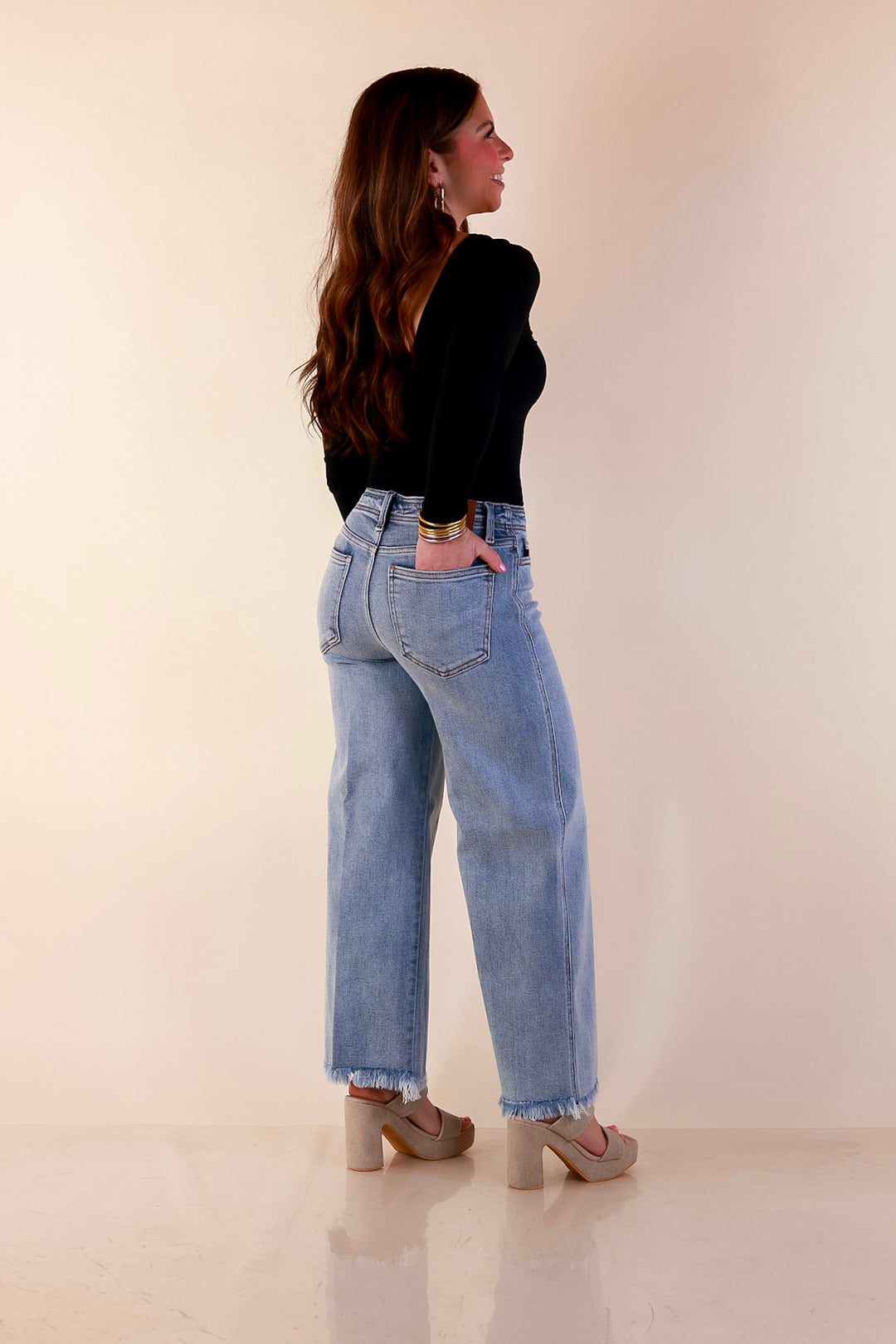 Judy Blue | Lighten the Mood Release Hem Cropped Wide Leg Jeans in Light Wash