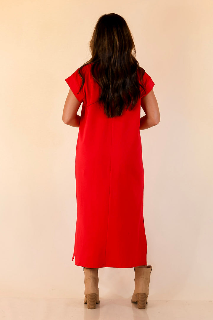 Effortlessly Lovely Short Sleeve Midi Tee Shirt Dress in Red