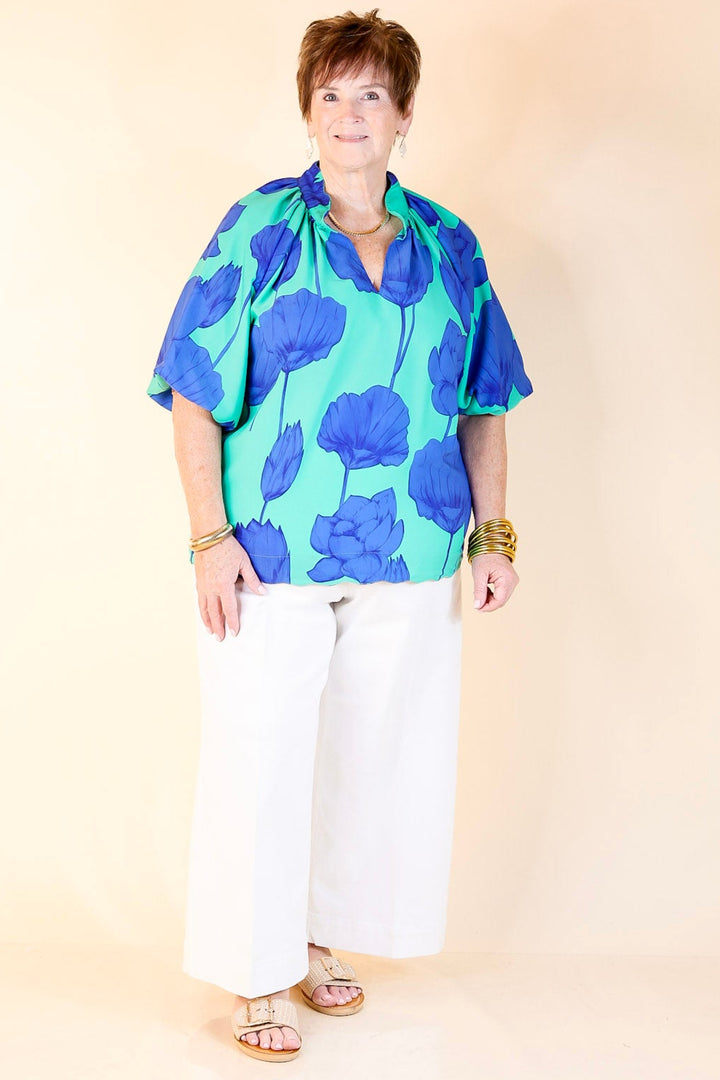 Puff & Petal V-Neck Blue Flower Print with Collar in Jade Blue