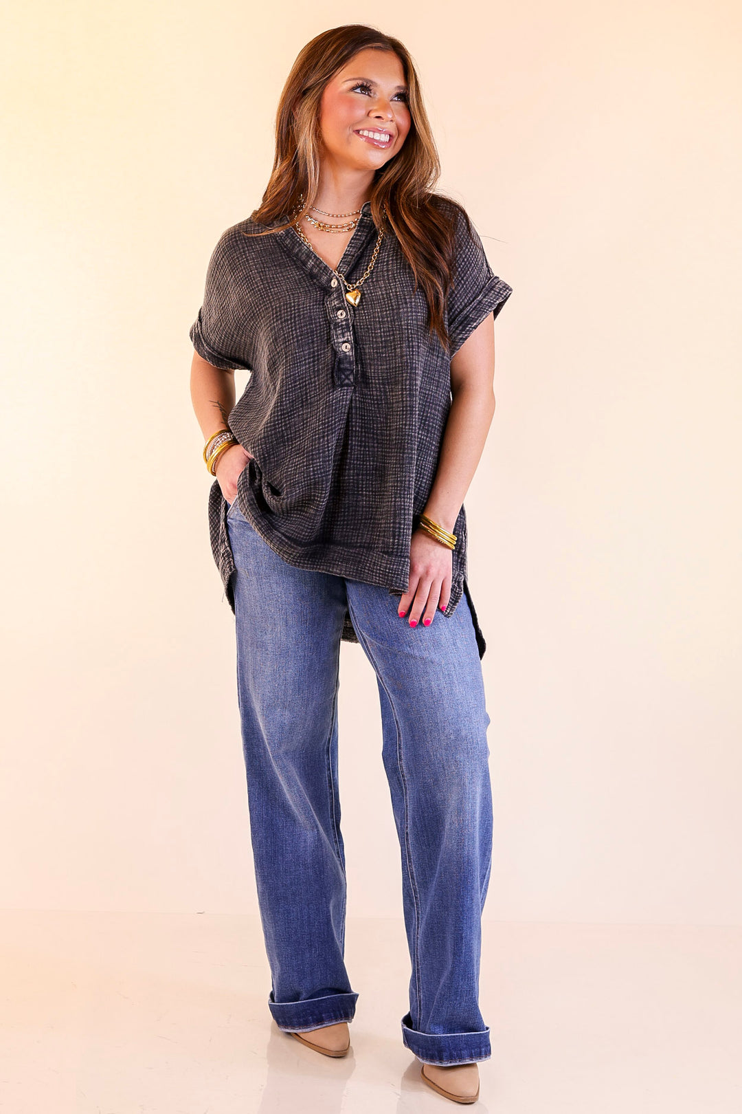 Simple Statement Quarter Button Up Short Drop Sleeve Shirt in Black