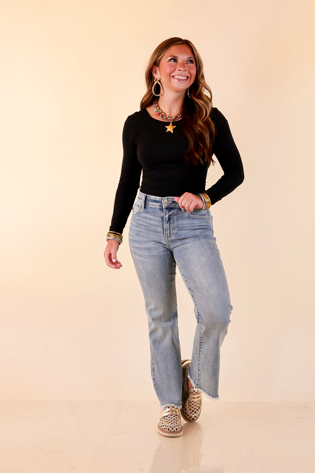 Judy Blue | Worth Repeating Cropped Kick Flare Jean in Light Wash