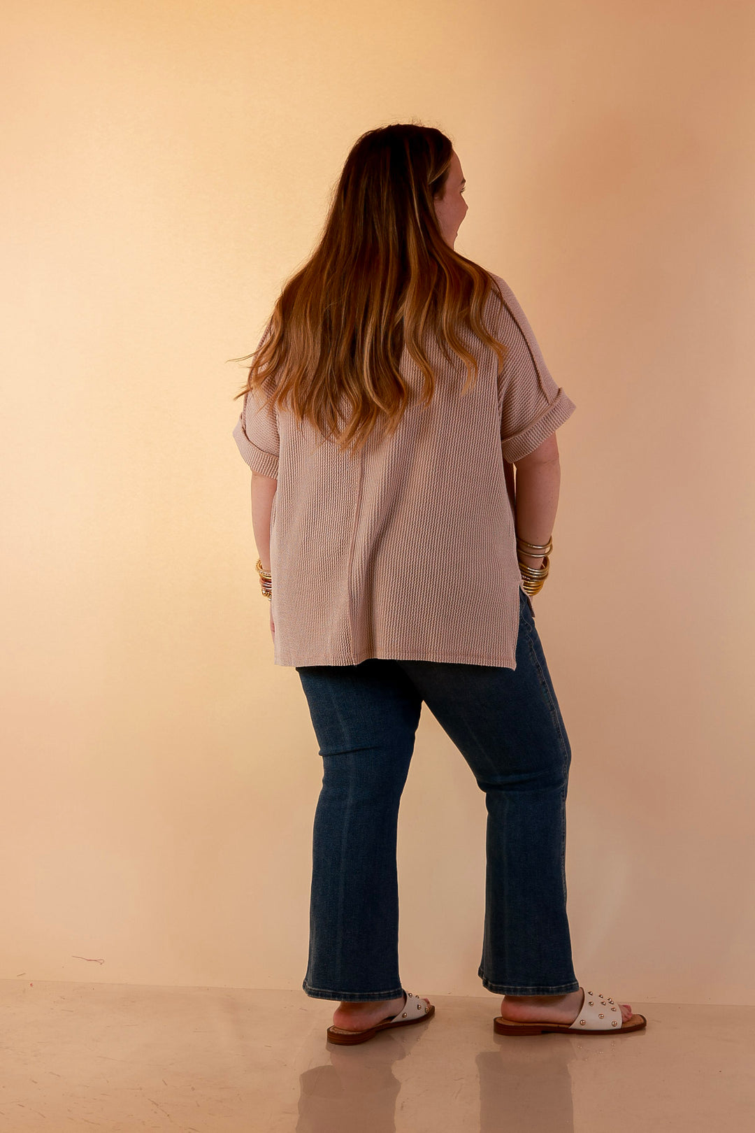 Daily Perfection Scoop Neck Short Sleeve Ribbed Top in Natural Brown