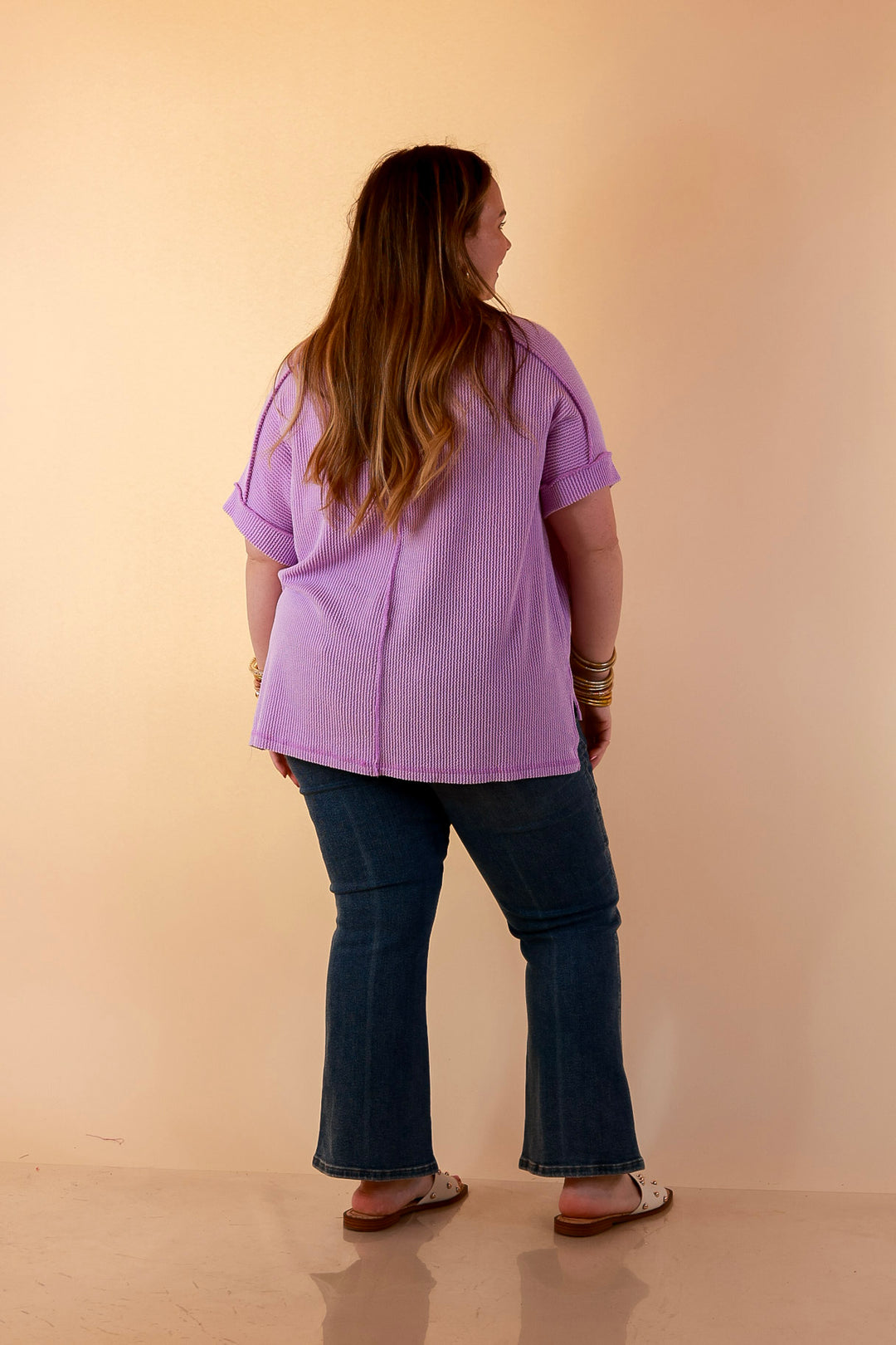 Daily Perfection Scoop Neck Short Sleeve Ribbed Top in Lavender Purple