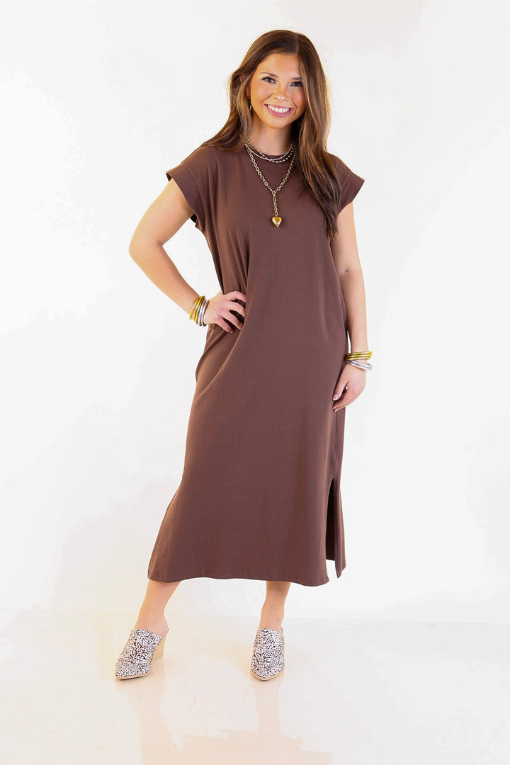Effortlessly Lovely Short Sleeve Midi Tee Shirt Dress in Chocolate Brown