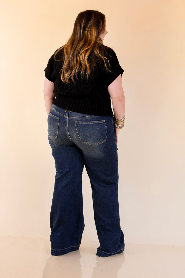 Knit to Last Cable Knit Short Sleeve Sweater Top in Black