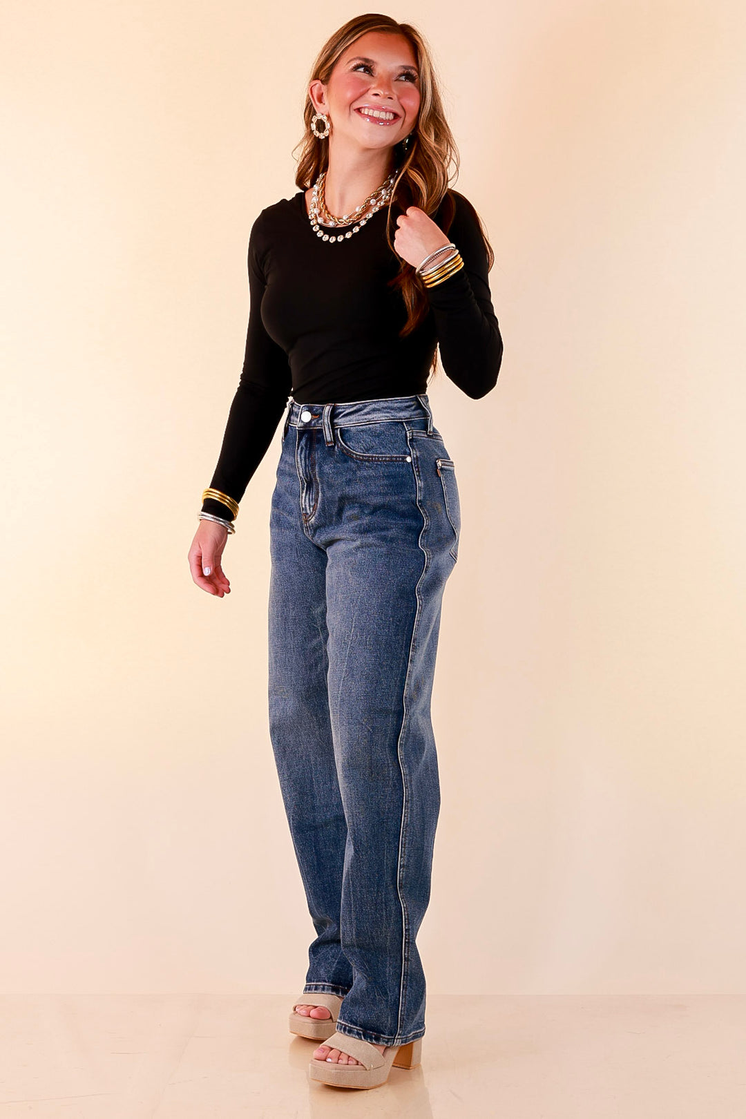 Judy Blue | Everyday Favorite Rigid Magic Marlow Arc Relaxed Wide Leg Barrel Jeans in Dark Weathered Indigo Wash
