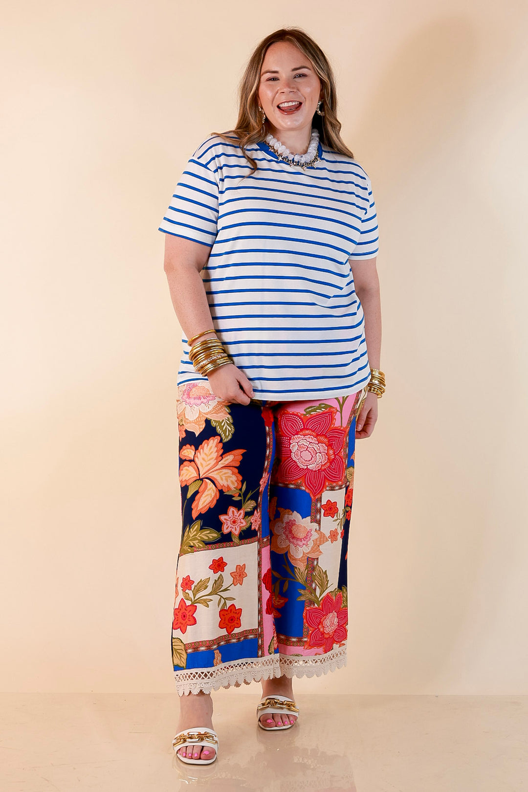 The Daily Stripe Scoop Neck Short Sleeve Striped Tee Top in Ocean Blue