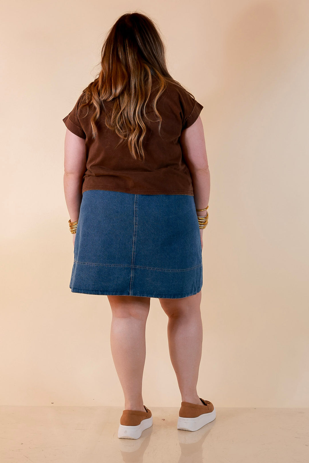 Easy Chic Mineral Washed Short Sleeve Cropped Tee in Chocolate Brown