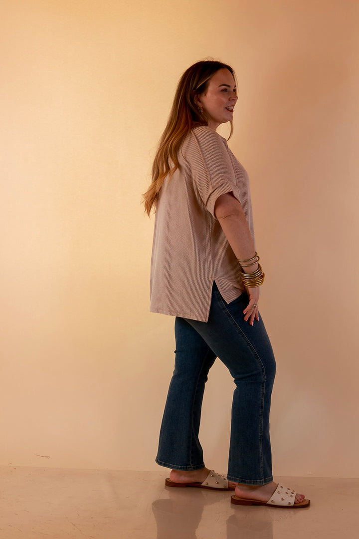 Daily Perfection Scoop Neck Short Sleeve Ribbed Top in Natural Brown