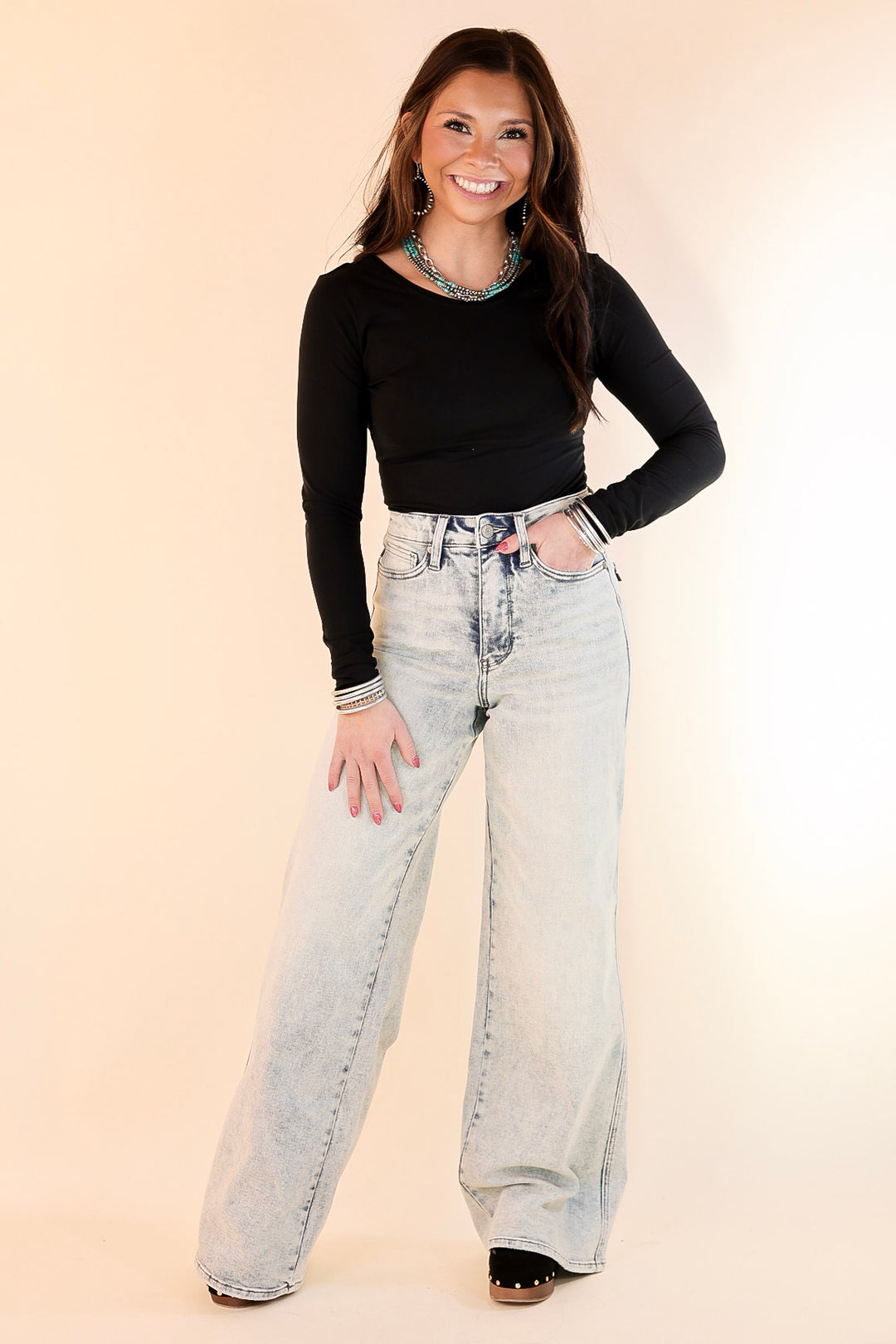 Judy Blue | Next Level Look Tummy Control Retro Wide Leg Jean in Light Wash