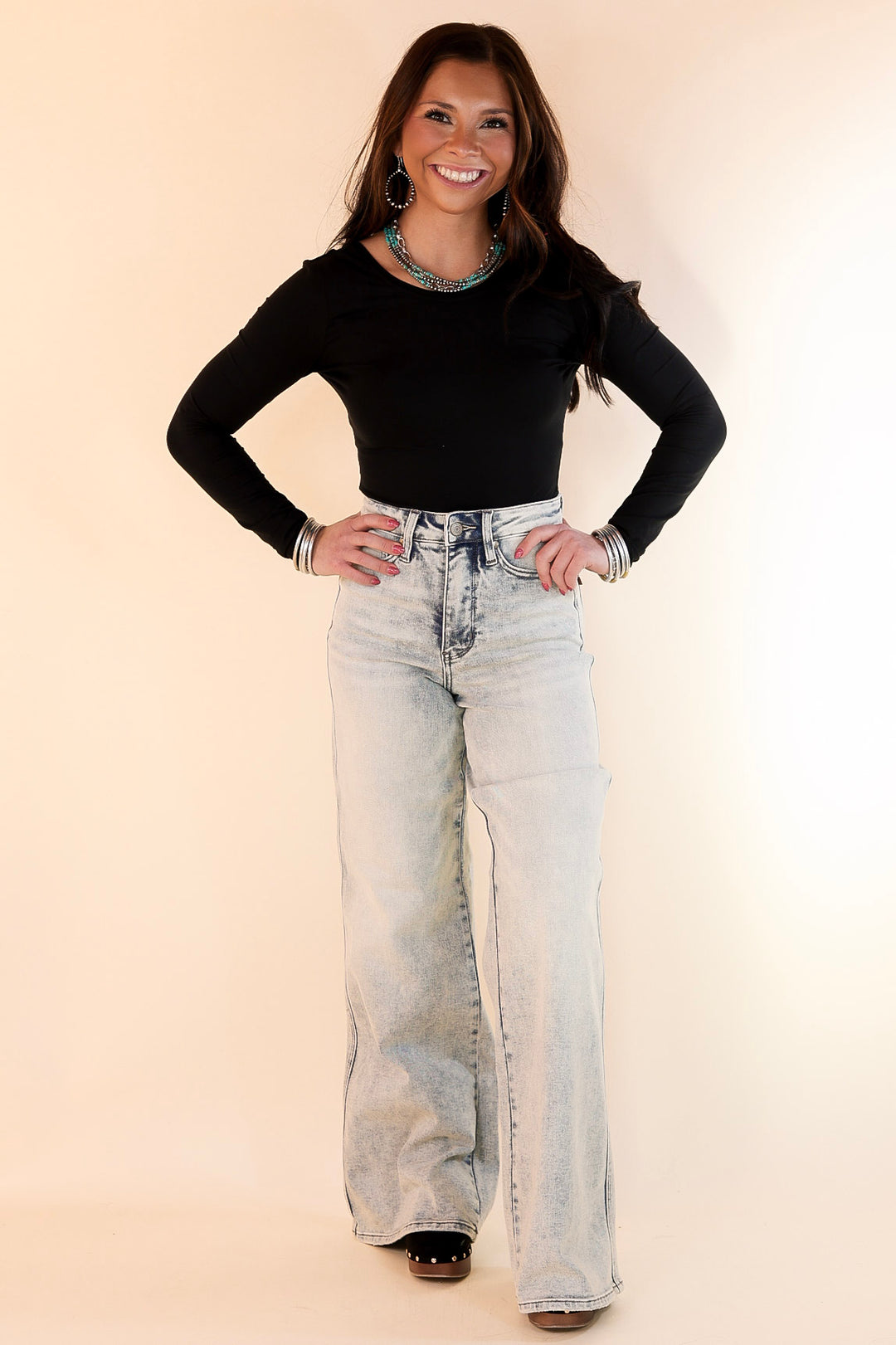 Judy Blue | Next Level Look Tummy Control Retro Wide Leg Jean in Light Wash