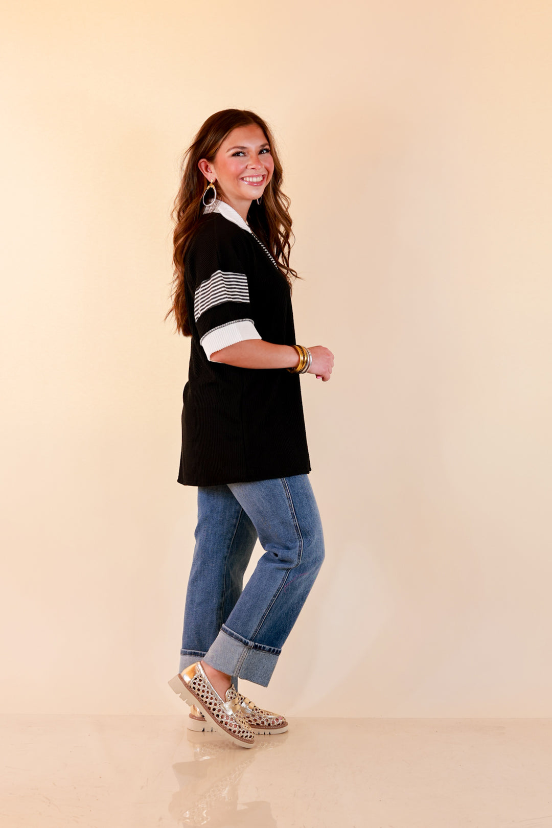 Chic by Design Ribbed Collared Top with Contrast Stripe Short Sleeves in Black