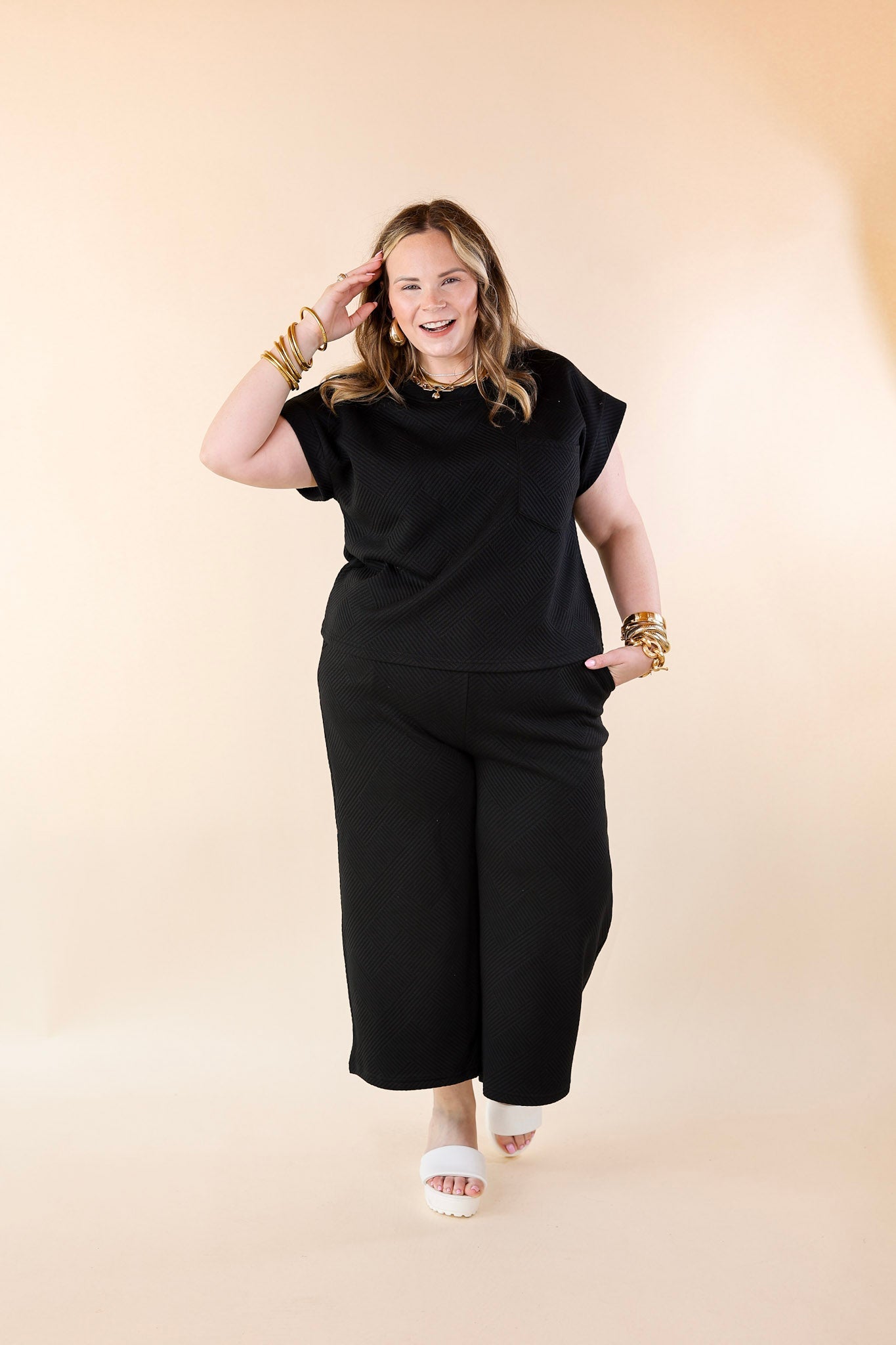 Glamour on the Go Textured Top with Pocket in Black - Giddy Up Glamour Boutique