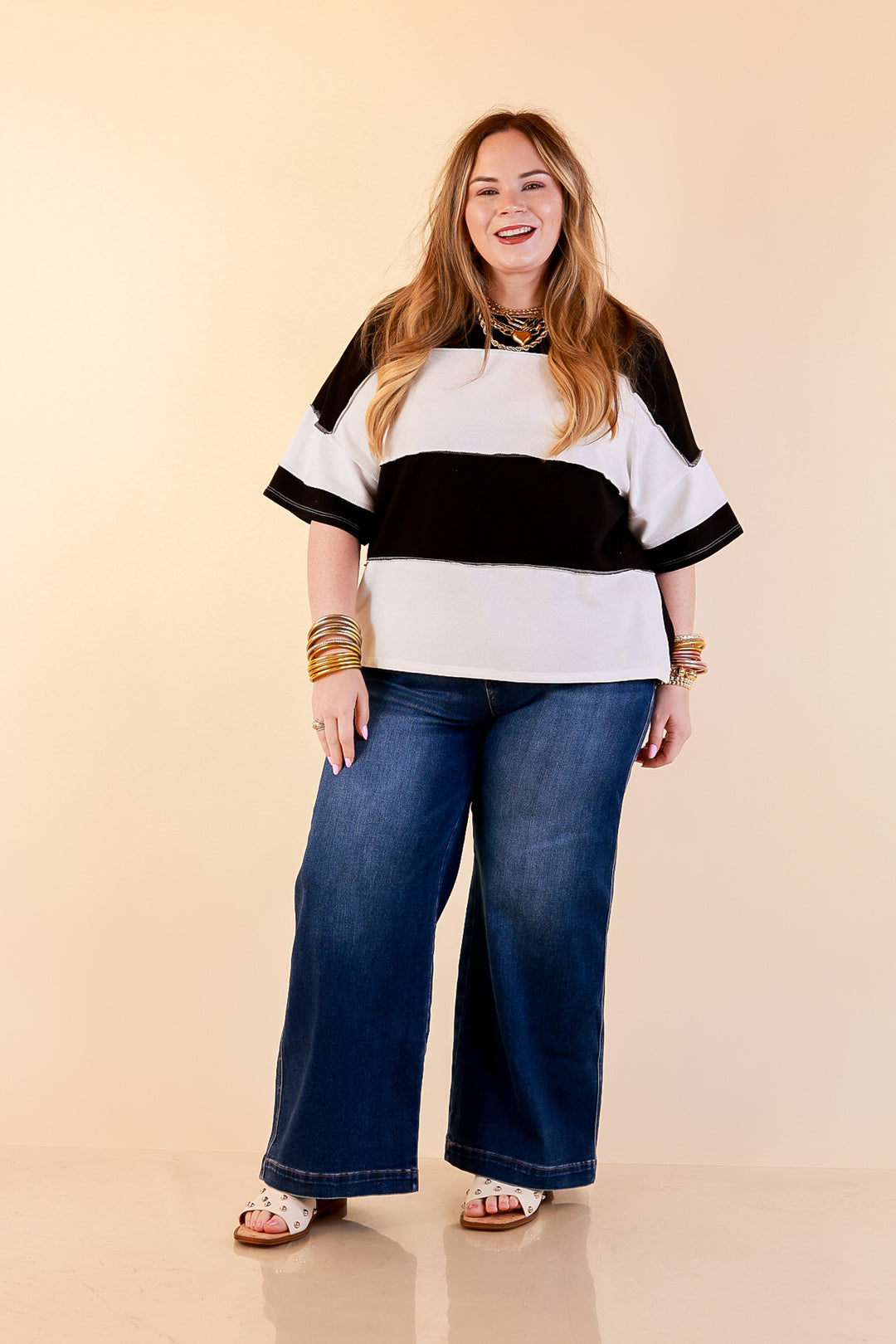 Simply Striking Color Block Rugby Style Wide Stripe Relaxed Short Sleeve Top in Black