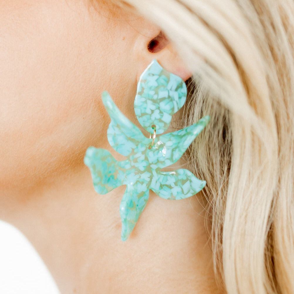 Linny Co | Flora Drop Earrings in Aquamarine