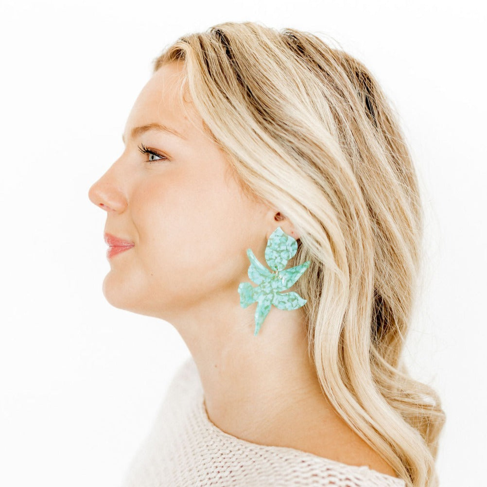 Linny Co | Flora Drop Earrings in Aquamarine