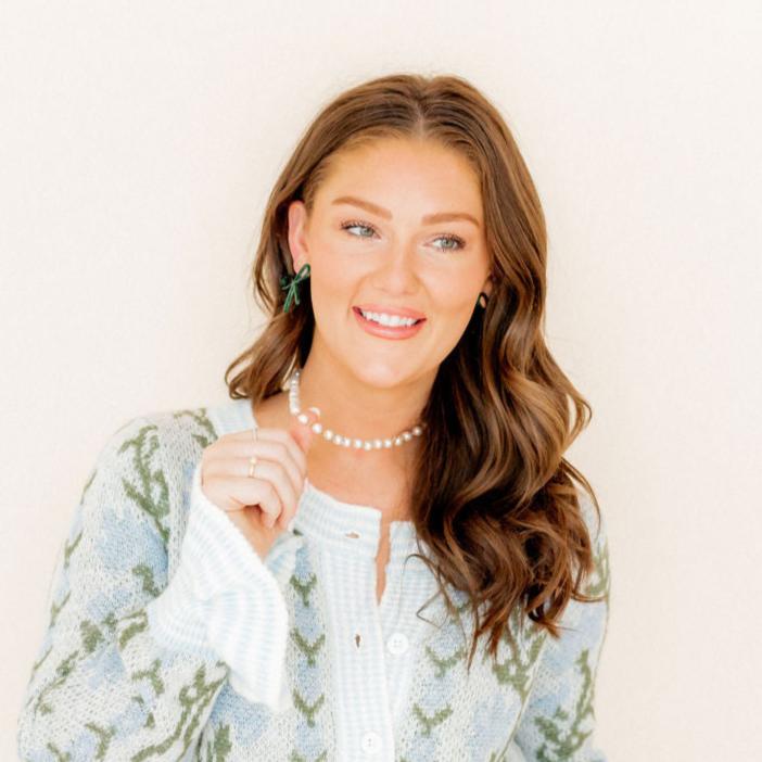 Linny Co | Lola Bow Earrings in Forest Green