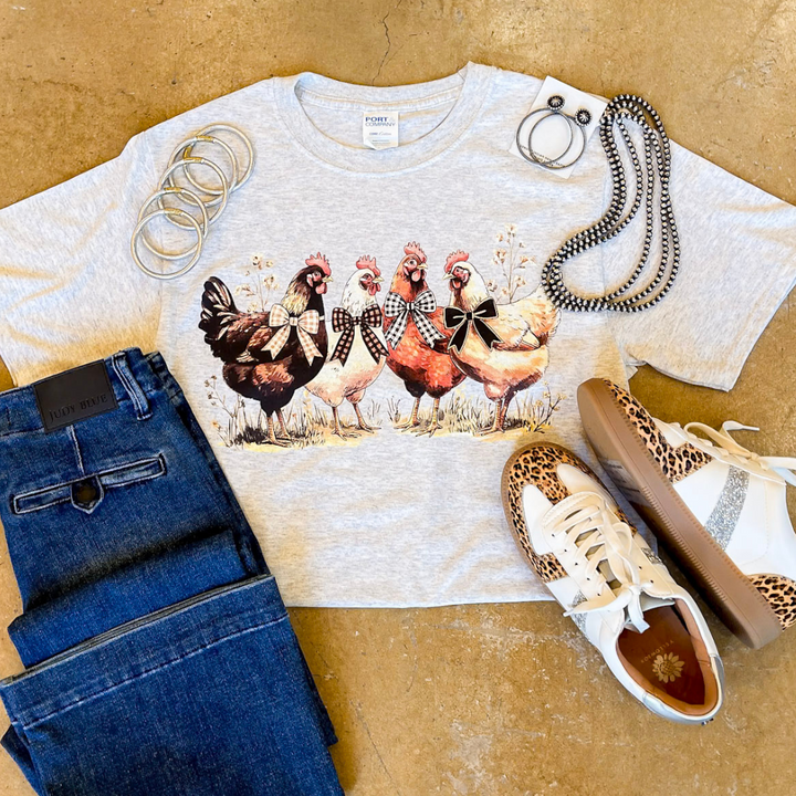 Barnyard Besties Chickens with Bows Short Sleeve Graphic Tee in Heathered Beige
