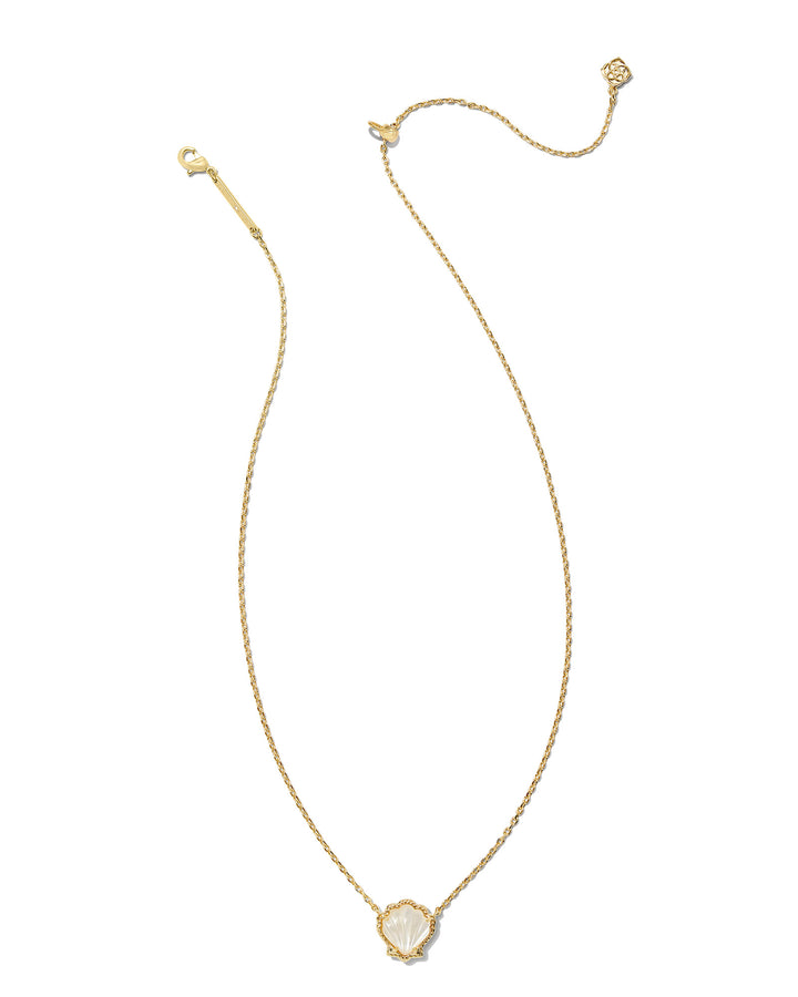 Kendra Scott | Brynne Gold Shell Short Pendant Necklace in Ivory Mother-of-Pearl