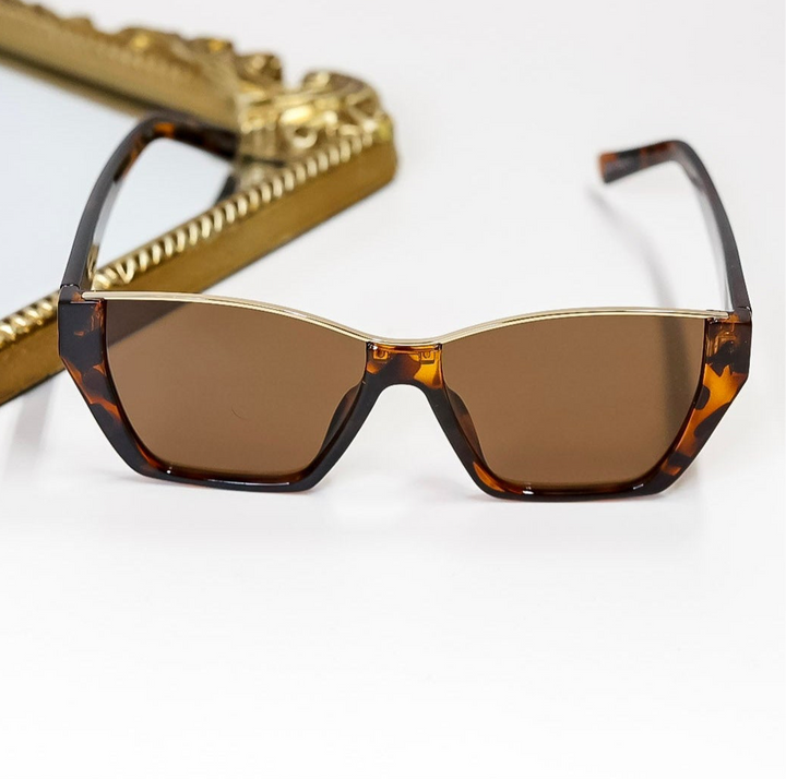 Otra Eyewear | Belle Square Cat-Eye Sunglasses in Tortoiseshell