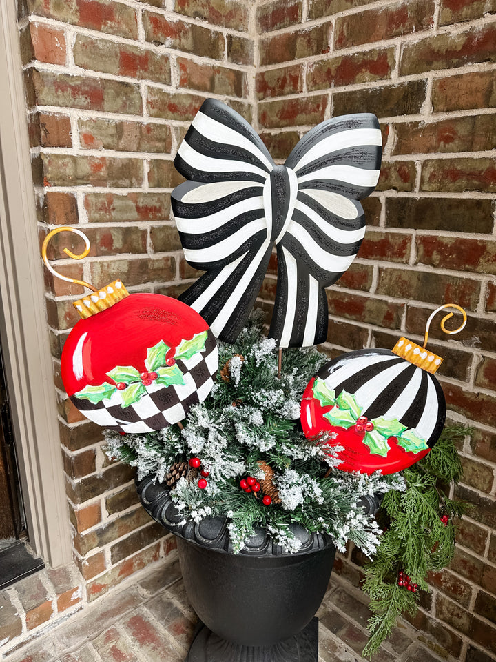 The Round Top Collection | Elegant Bow Medium