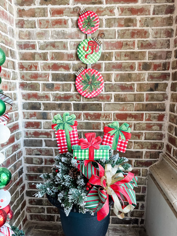 The Round Top Collection | Gallery Gingham Gifts Set of 3