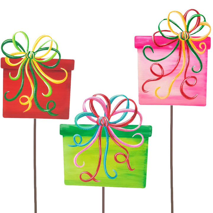 The Round Top Collection | Small Merry &amp; Bright Curly Ribbon Packages Set of 3