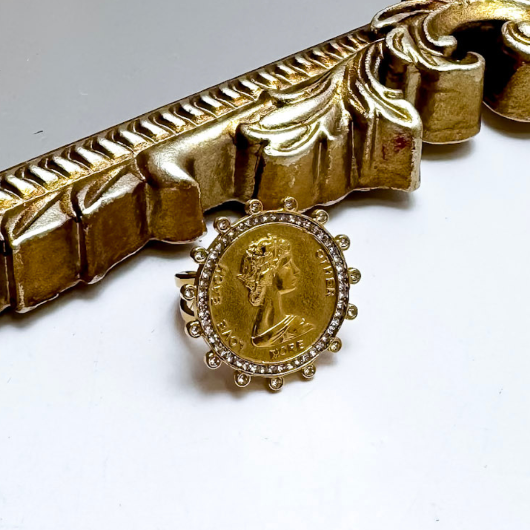 CHANSUTT PEARLS | Coin Ring with Crystal Halo in Gold