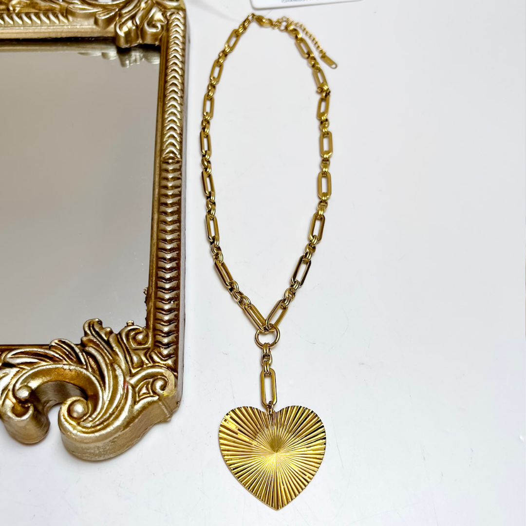 CHANSUTT PEARLS | Haven Heart Pendant Necklace in Gold