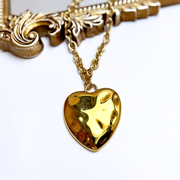 CHANSUTT PEARLS | Lola Statement Chain Necklace with Hammered Heart Pendant in Gold