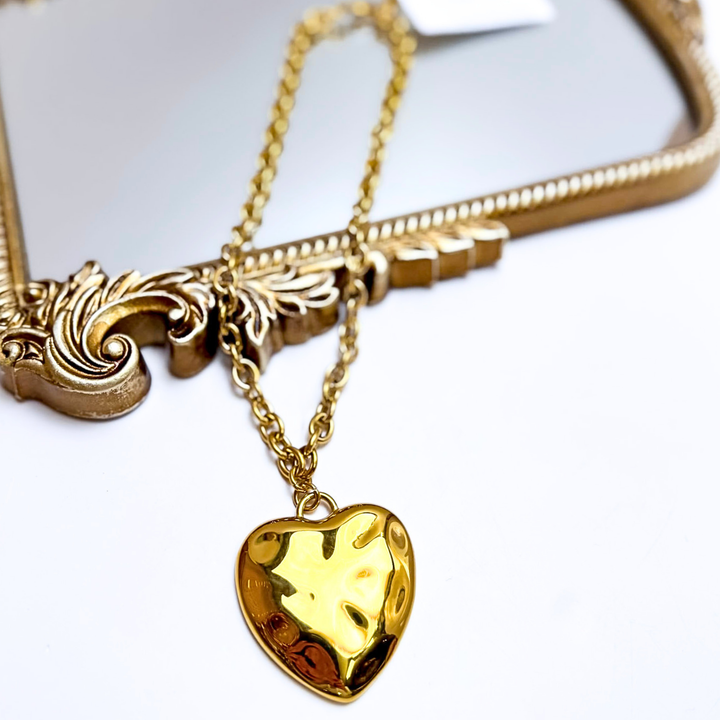 CHANSUTT PEARLS | Lola Statement Chain Necklace with Hammered Heart Pendant in Gold