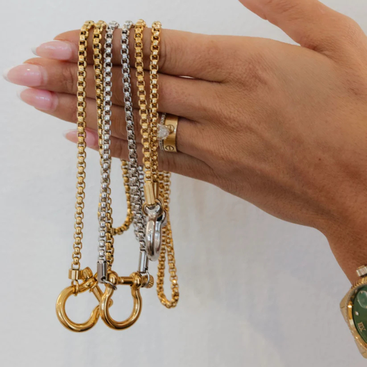 CHANSUTT PEARLS | The Locket Necklace in Silver with Gold Locket