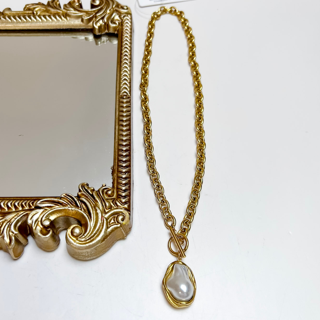 CHANSUTT PEARLS | The Pearl Drop Statement Necklace in Gold