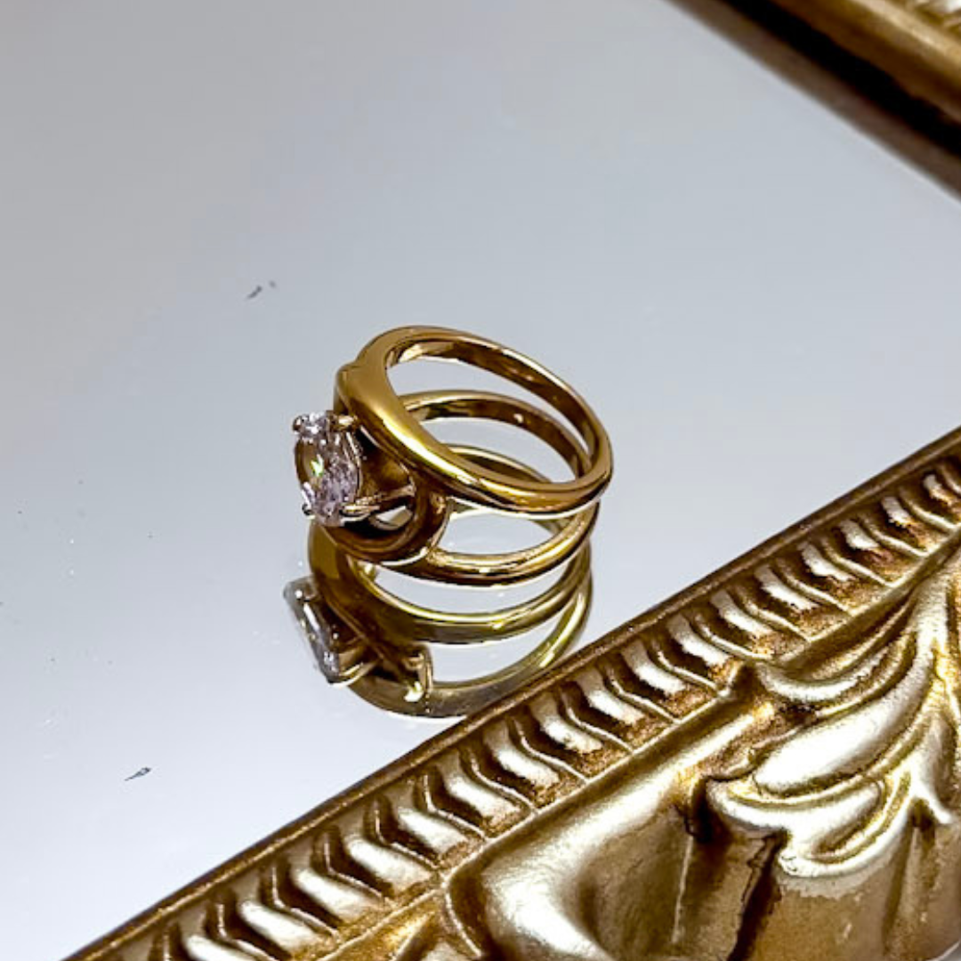 CHANSUTT PEARLS | The Dylan Ring in Gold