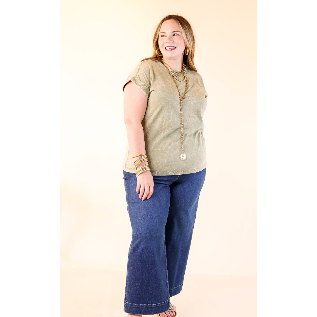 Chic Made Easy Short Sleeve Shirt in Olive Green