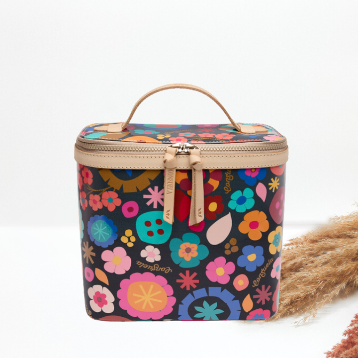 Consuela | Amelie Slim Train Case