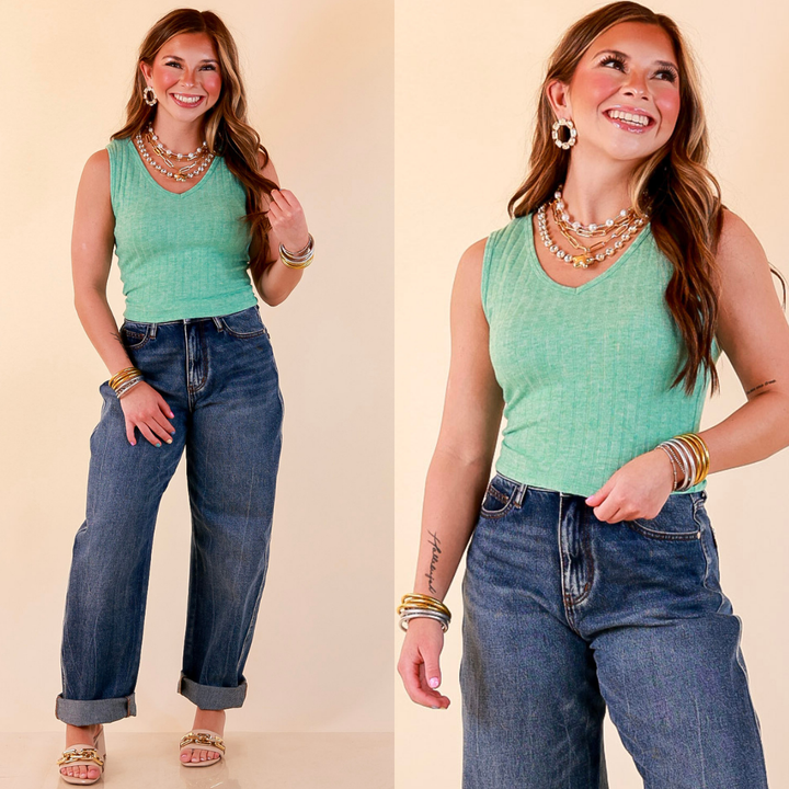 Simply Essential Sleeveless Ribbed Knit V Neck Tank Top in Kelly Green