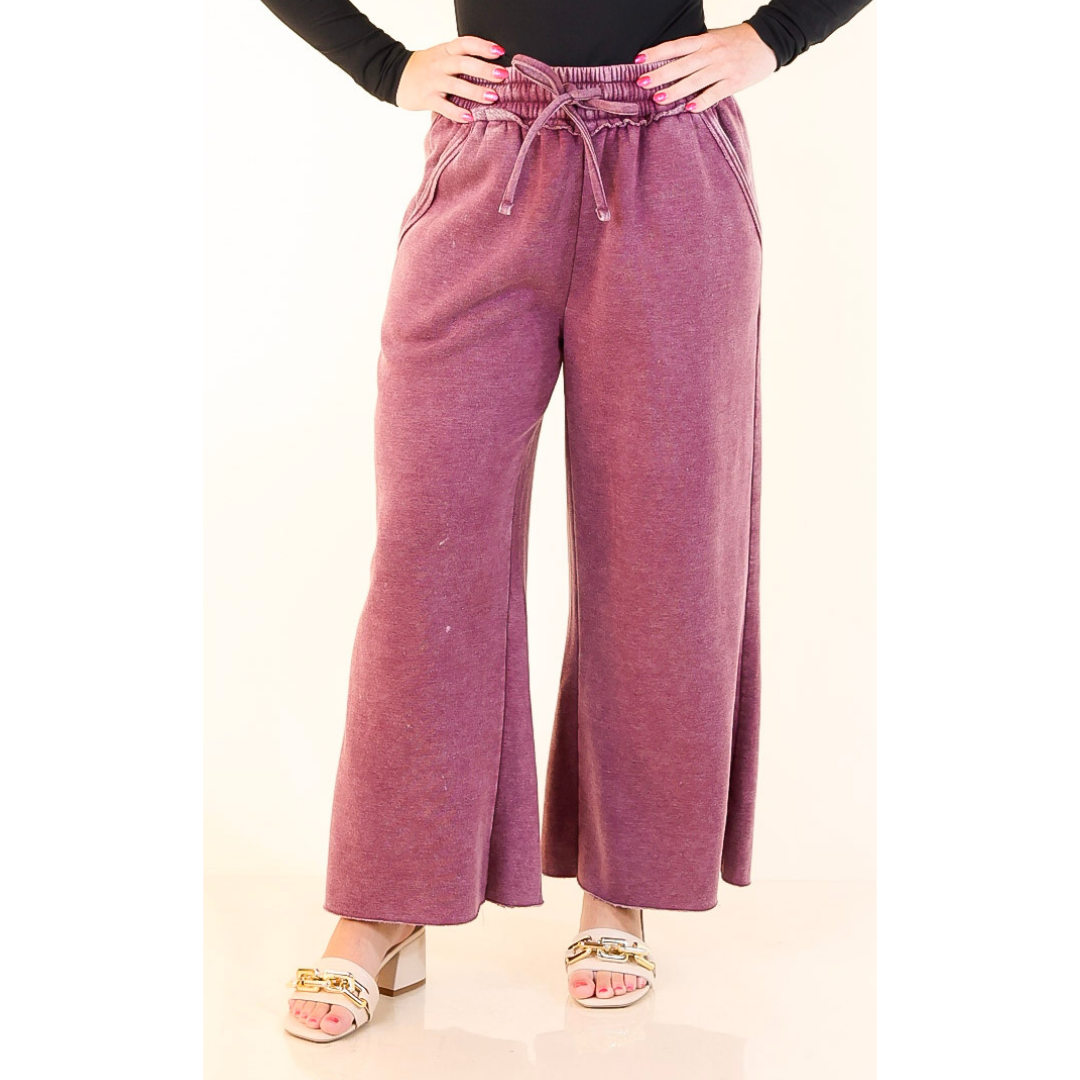 Cozy Girl Cropped Acid Washed Drawstring Pant in Maroon