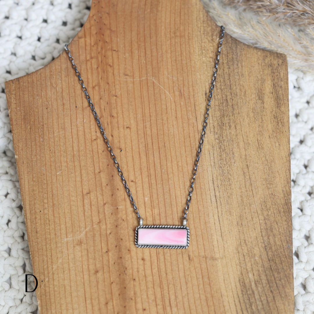 Johnny Dixon | Navajo Handmade Sterling Silver Chain Necklace Light Pink Conch Bar Pendant