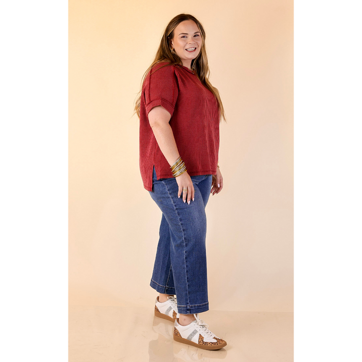 Daily Perfection Scoop Neck Short Sleeve Ribbed Top in Maroon