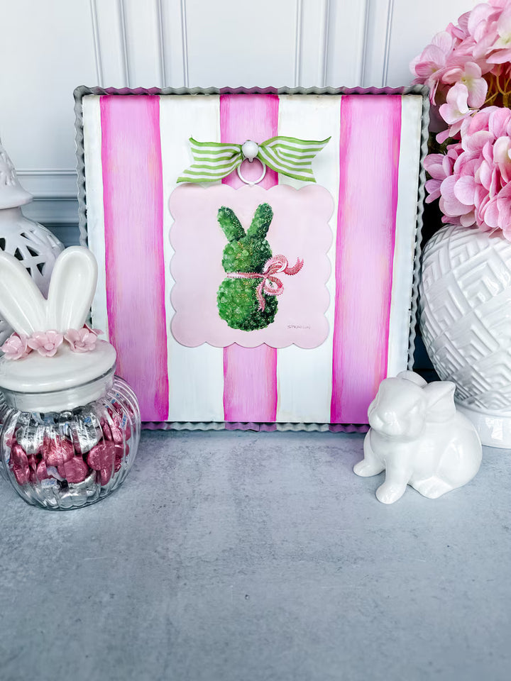 The Round Top Collection | Mini Gallery Scalloped Edge Boxwood Bunny in Pink