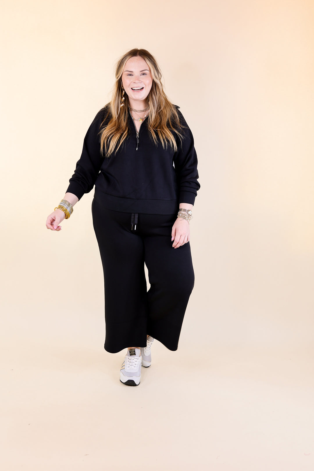 SPANX | AirEssentials Cropped Wide Leg Pants in Black