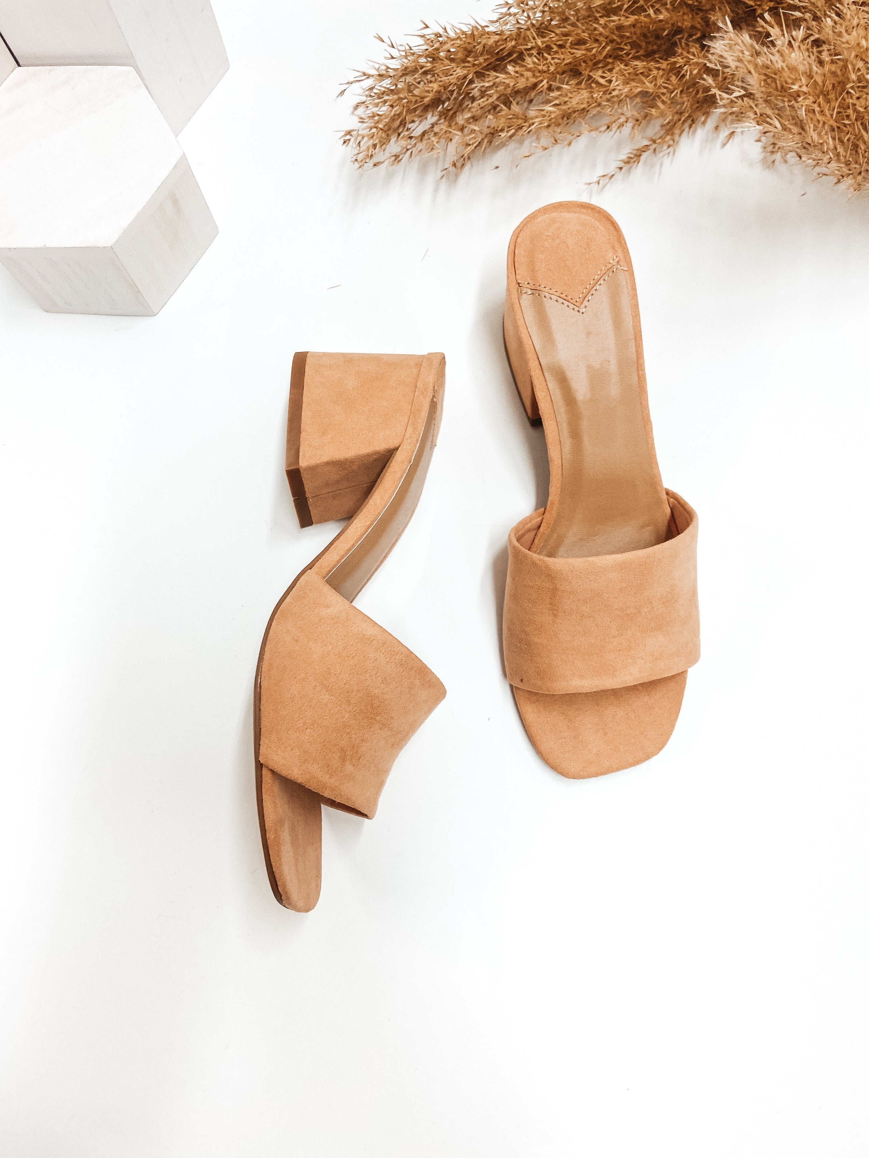 short block heels with thick suede strap 