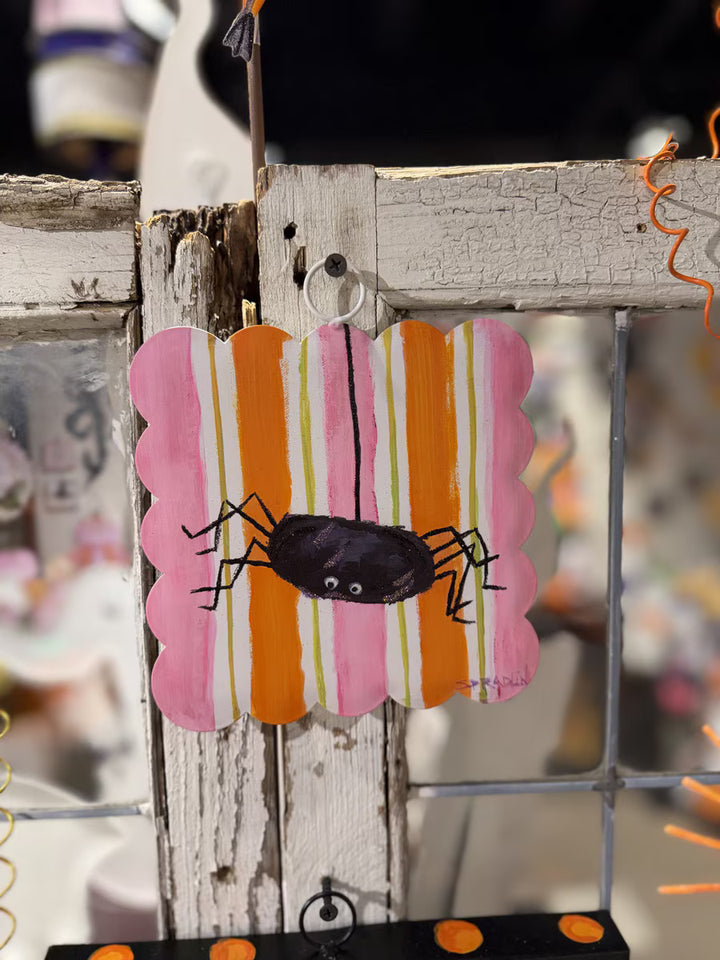 Whimsy Spider Mini Gallery Halloween insert displayed on an interchangeable Round Top Collection display board.