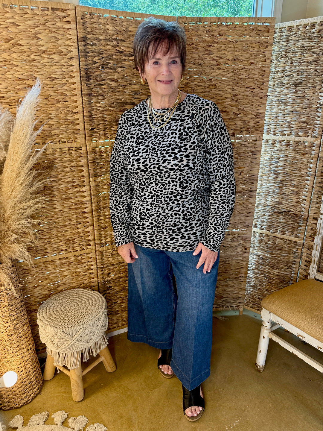 Long Sleeve Leopard Print Top in Grey