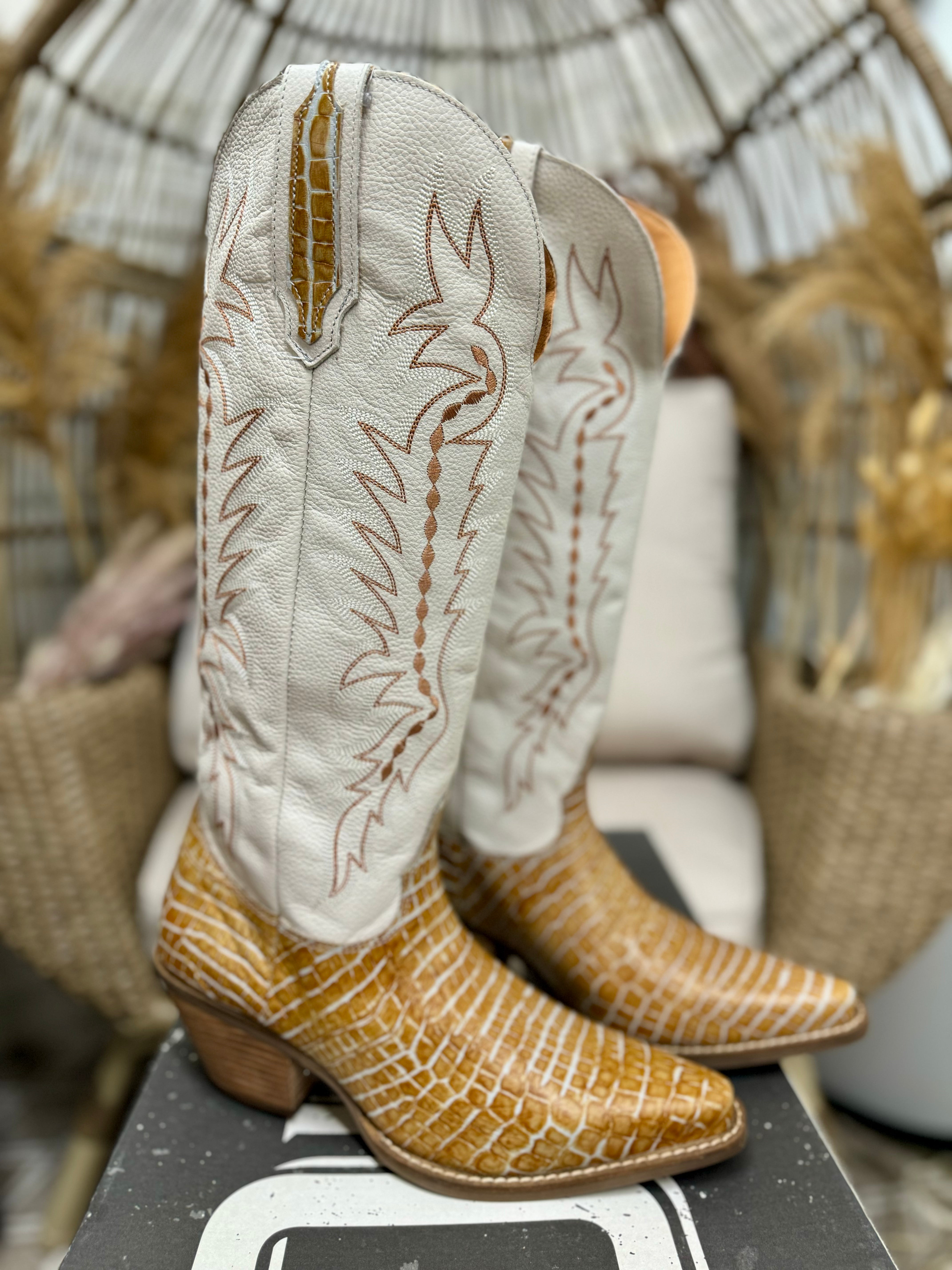 *DISCONTINUED* Dingo | High Lonesome Leather Cowboy Boots in Camel Brown - Last Chance Size 9 - Giddy Up Glamour Boutique